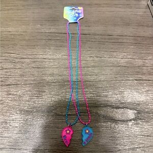 Brand new best friends necklace set